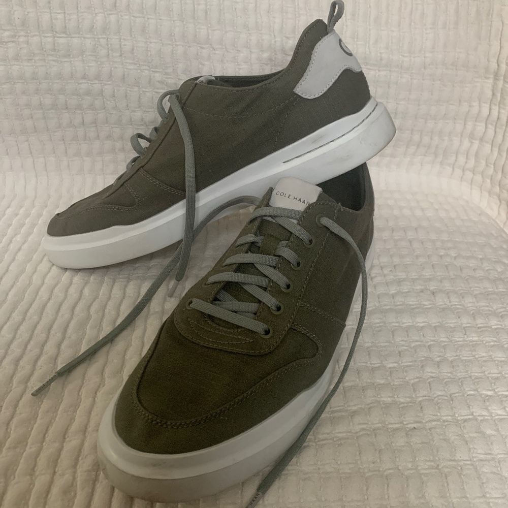 COLE HAAN men’s shoes Sz 10.5 M